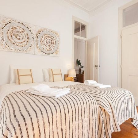 Tejo Vintage Three-Bedroom Apartment - By Lu Holidays Lisboa Eksteriør billede